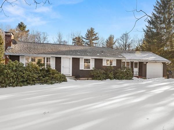 501 Boxford St, North Andover, MA 01845