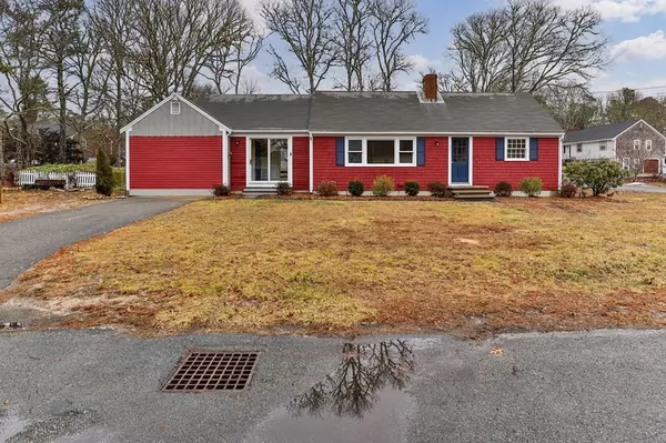 24 Sandy Ln, Harwich, MA 02645