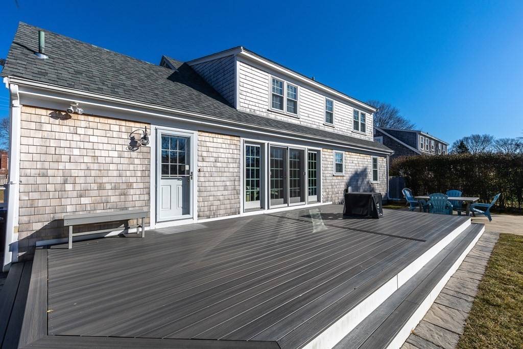 Falmouth, MA 02540,56 Mariners Ln