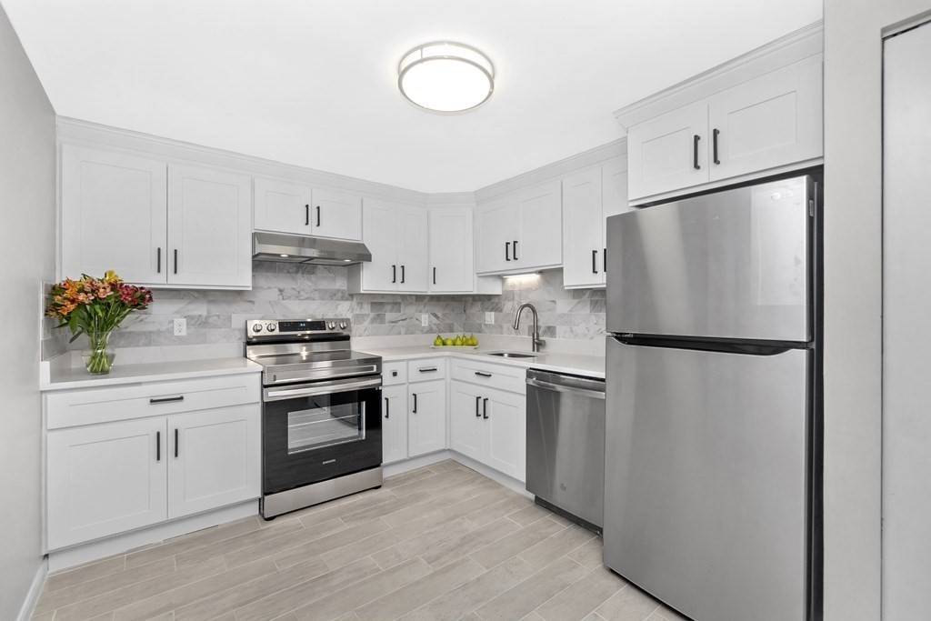 Medford, MA 02155,30 Revere Beach Pkwy #210