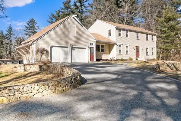 Sherborn, MA 01770,53 Spywood Road