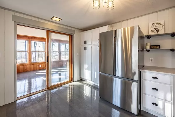 Southwick, MA 01077,49 Coes Hill Rd