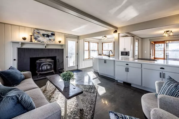 Southwick, MA 01077,49 Coes Hill Rd