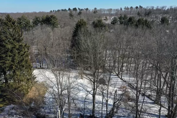 Charlton, MA 01507,23 - 25 North Main St