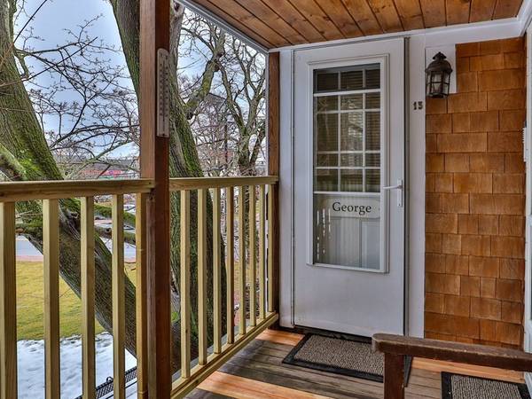 104 Bradford St #13, Provincetown, MA 02657