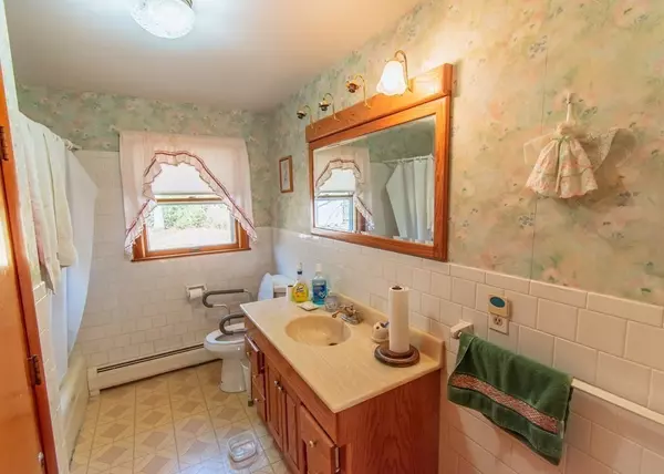 Westport, MA 02790,54 Benoit St