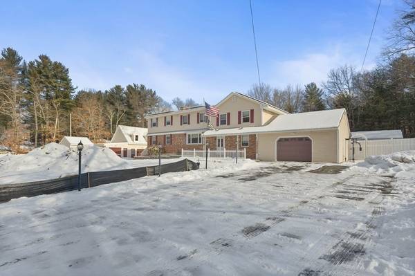 150 Sherburne Ave, Tyngsborough, MA 01879