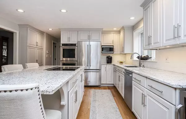 Rochester, MA 02770,84 Williams Way