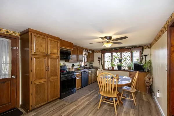 Abington, MA 02351,29 Norton Ave