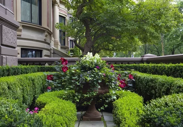 17 Commonwealth #1, Boston, MA 02116