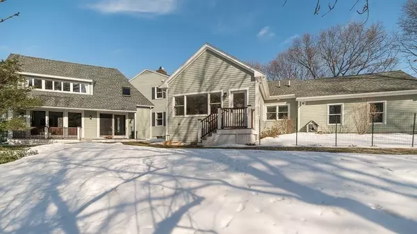 Hamilton, MA 01982,210 & 0 Sagamore Street