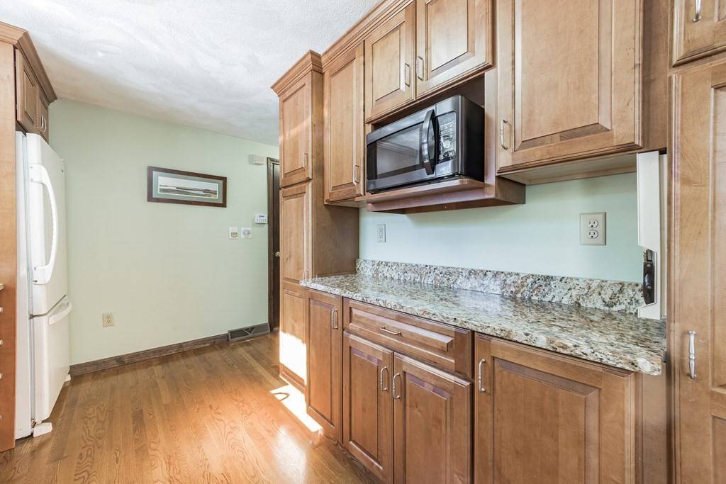 Billerica, MA 01862,8 Town Farm Lane