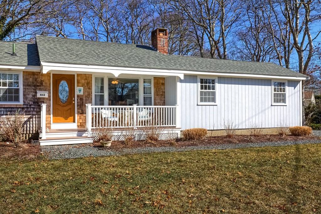 432 Shorewood Drive, Falmouth, MA 02536