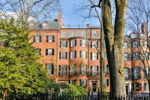 17 Louisburg Square, Boston, MA 02108