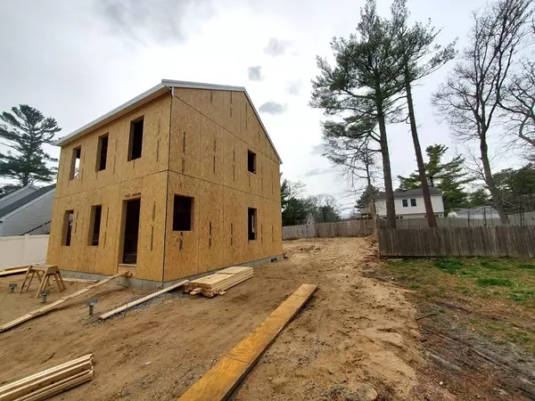 Wareham, MA 02538,8 Puritan Ave