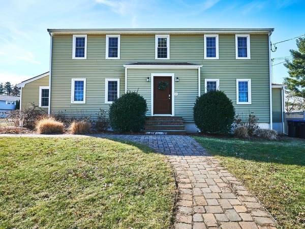 16 Wheeler Ln, Natick, MA 01760