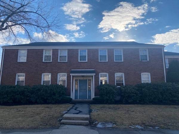 71 Colony Rd #2, West Springfield, MA 01089