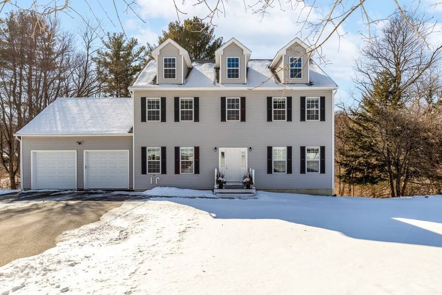 6 Spindle Tree Ln, Amesbury, MA 01913