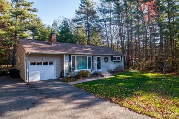 78 Forge Rd, Freetown, MA 02702