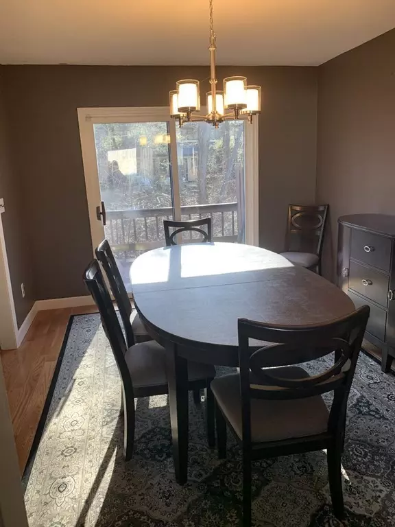 Agawam, MA 01001,1 Castle Hill Rd #A