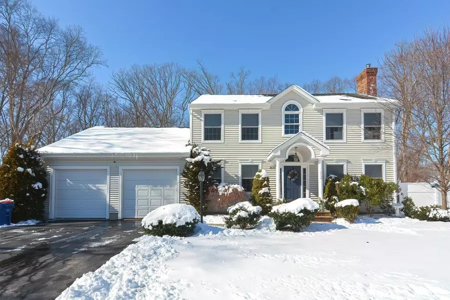 307 Lincoln St, Seekonk, MA 02771