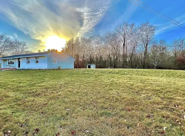 Swansea, MA 02777,119 Mount Fair Cir