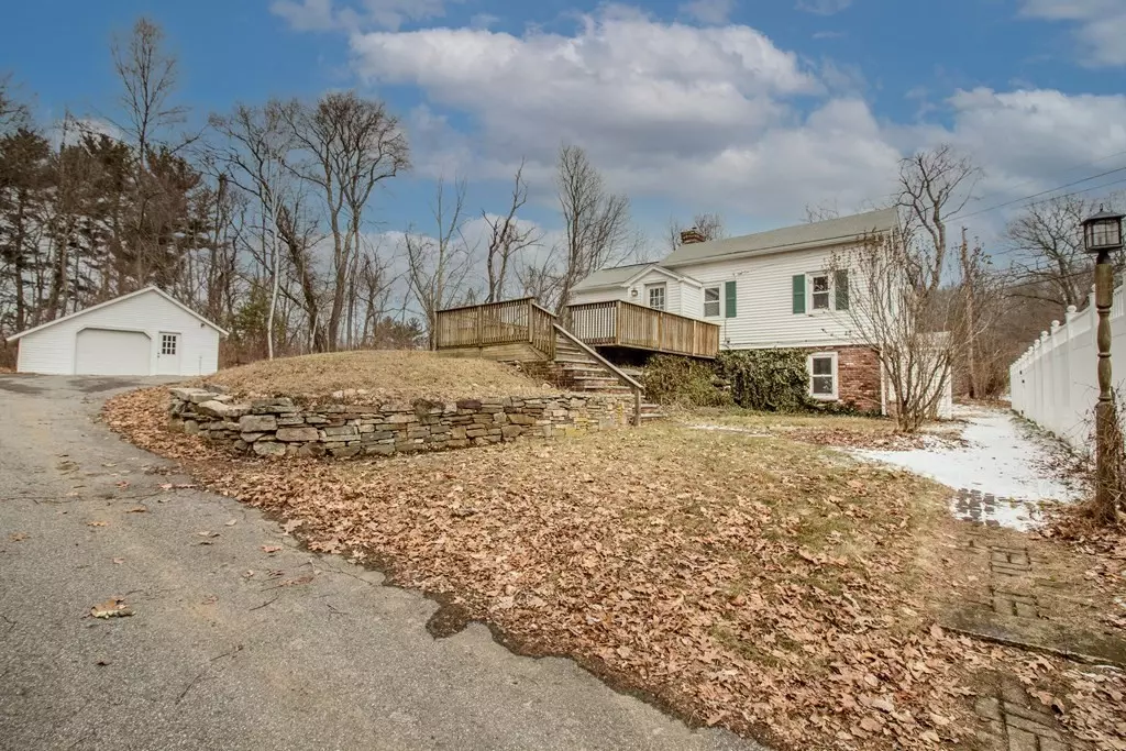 Sutton, MA 01590,74 Boston Rd