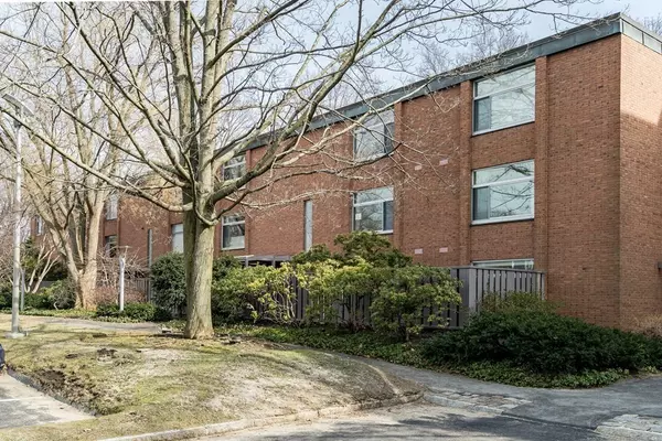 Cambridge, MA 02138,22 Bradbury St #A