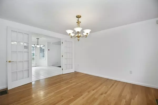 Sutton, MA 01590,10 Blueberry Meadow Dr