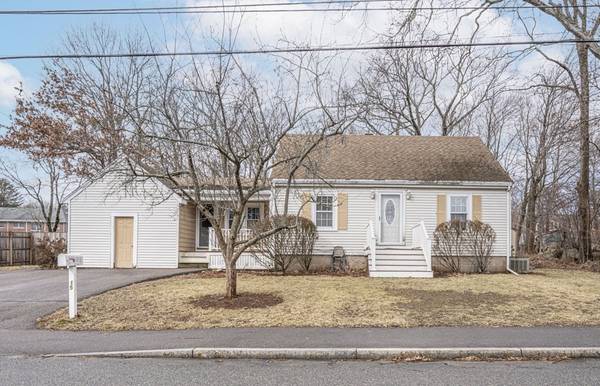 15 Glendon St, Avon, MA 02322