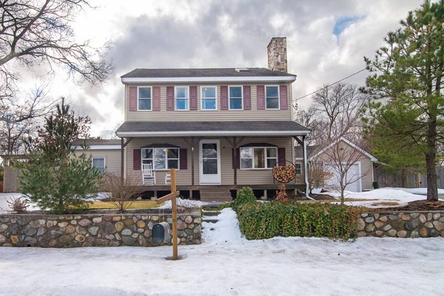 34 Park St, Rehoboth, MA 02769