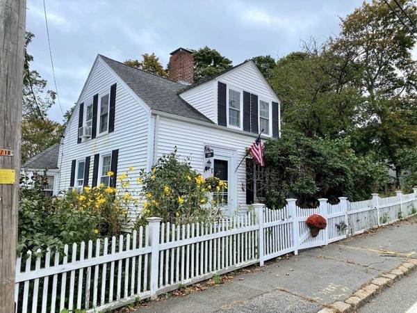 39 Summer St, Kingston, MA 02364