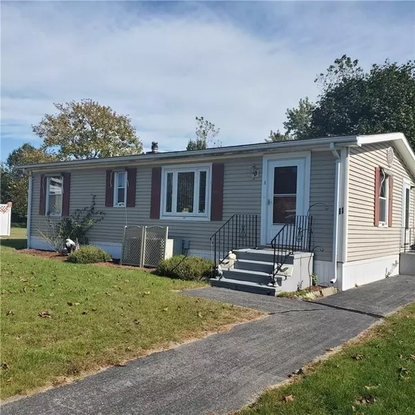 Attleboro, MA 02703,11 Castle Road #127