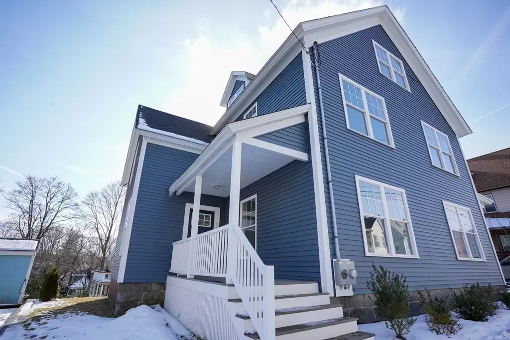 Reading, MA 01867,271 Haven St