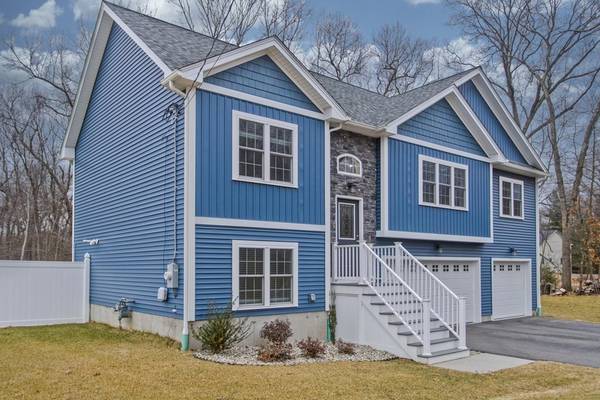 62 Old Lyman Rd, South Hadley, MA 01075