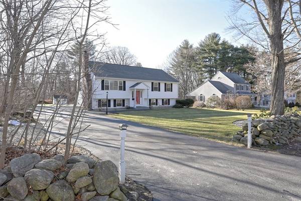 585 Hill Street, Northbridge, MA 01588