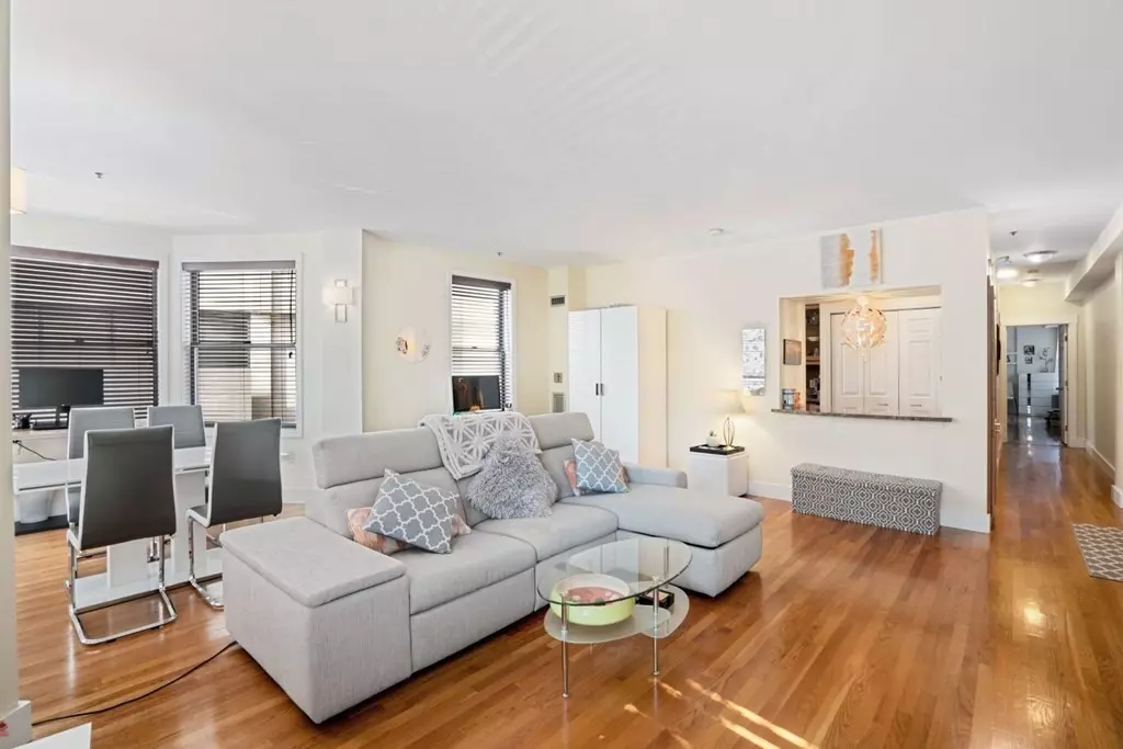 Boston, MA 02116,80 Broadway St #2-a