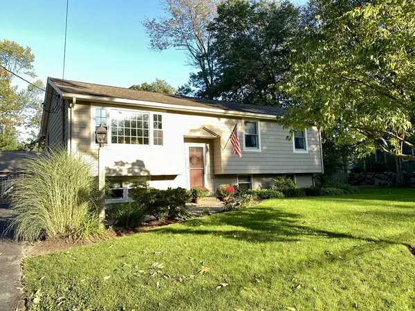 250 Chamberlain Street, Holliston, MA 01746