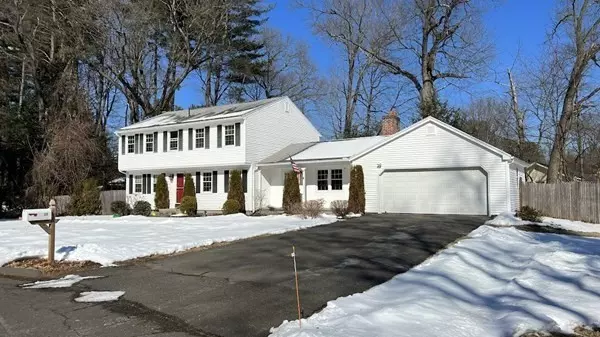 33 Leaview Dr, Westfield, MA 01085