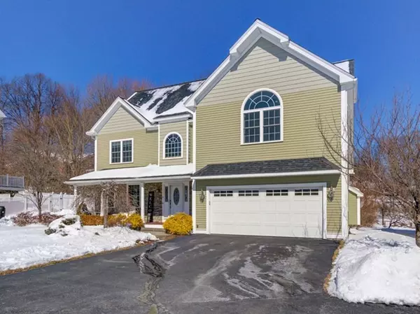 9 Carriage House Lane, Worcester, MA 01606