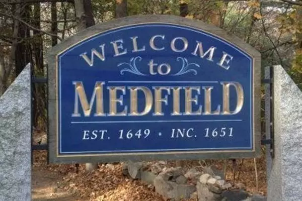 Medfield, MA 02052,89 Pleasant #C3