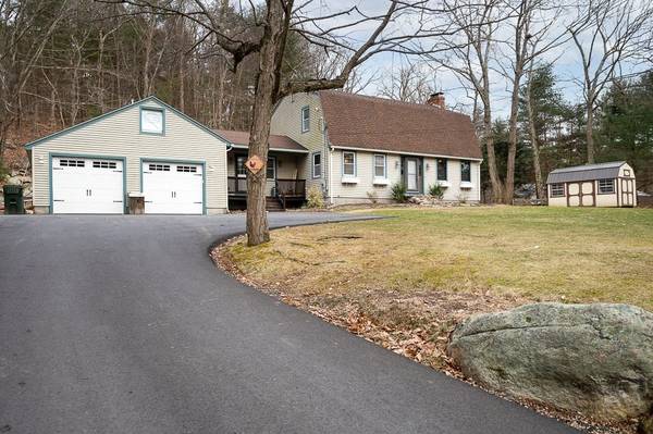 361 Putnam Hill Road, Sutton, MA 01590