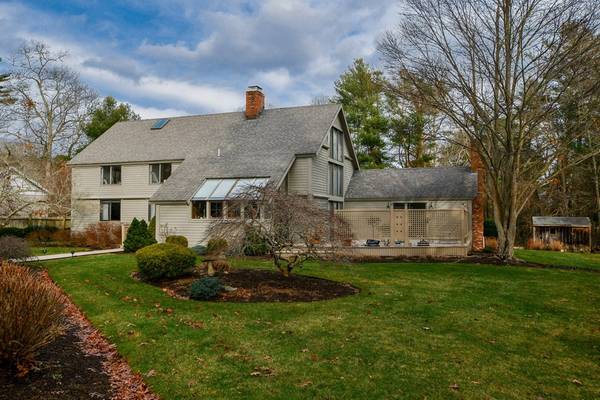 223 Converse Road, Marion, MA 02738