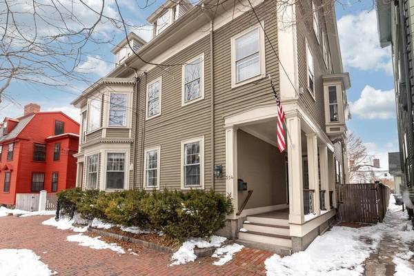 354 Essex St, Salem, MA 01970