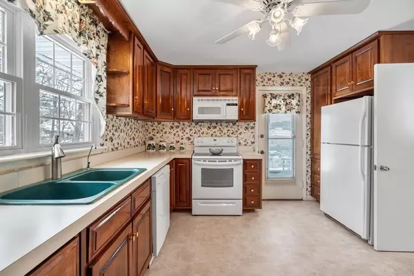 Woburn, MA 01801,2 Country Club Road