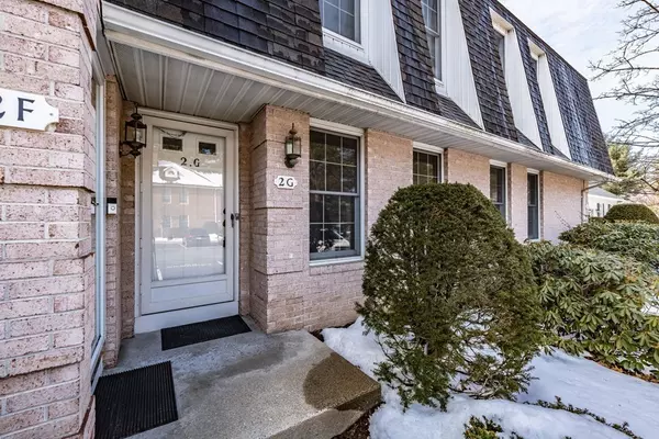 2 Mansion Woods Dr #G, Agawam, MA 01001