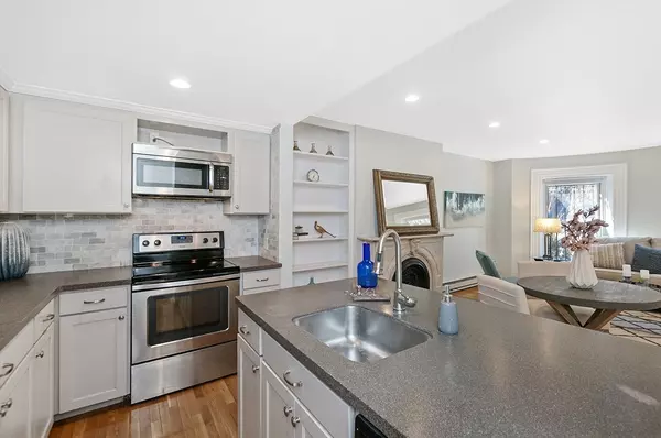 Boston, MA 02118,24 Worcester Square #2