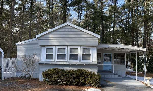 70 Maplewood Drive, Halifax, MA 02338