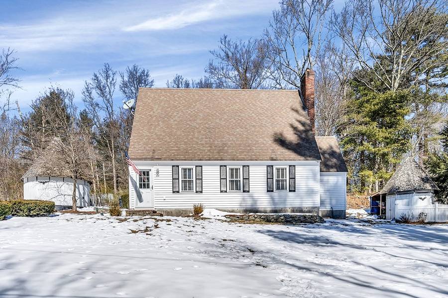 59 Shore Drive, Upton, MA 01568