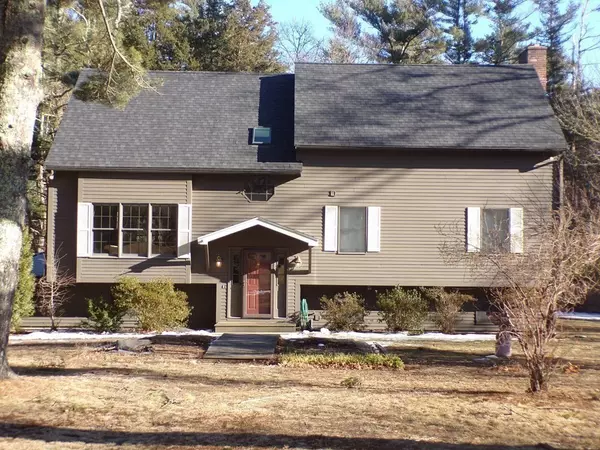 22 Dinah's Way, Wareham, MA 02571